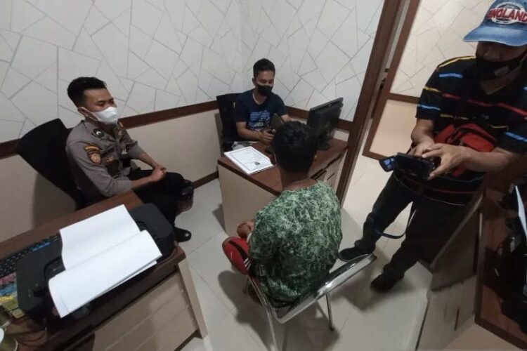 Mau Tahu Kronologis Pemerkosaan di Area Kemping Gunung Marapi? Ini Dia 1 Pelaku pemerkosaan saat diinterogasi Polisi.