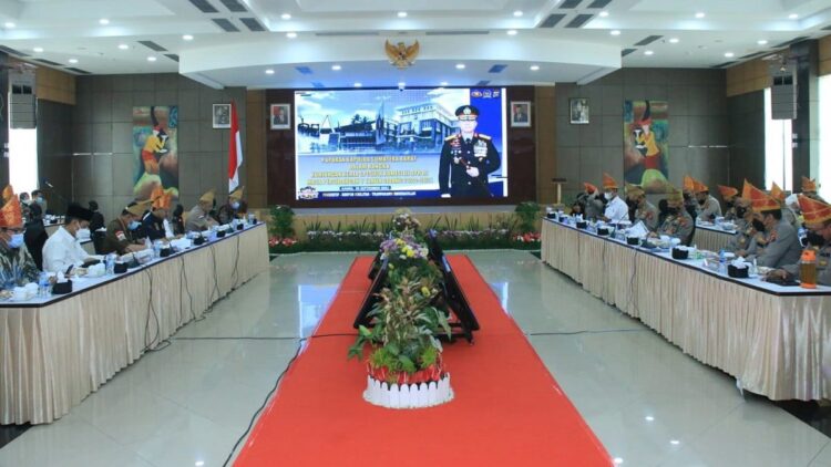 Komisi III DPR RI berkunjung ke Mapolda Sumbar.