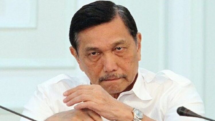 Luhut Binsar Pandjaitan resmi melaporkan Haris Azhar dari Lokataru dan Koordinator KontraS Fatia Maulidiyanti atas dugaan pencemaran nama baik. (net)