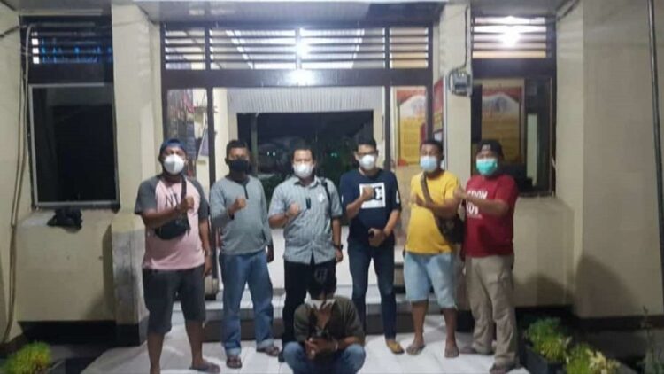 Tim Phyton Satreskrim Polsek Lubukbegalung tangkap pencuri seng.