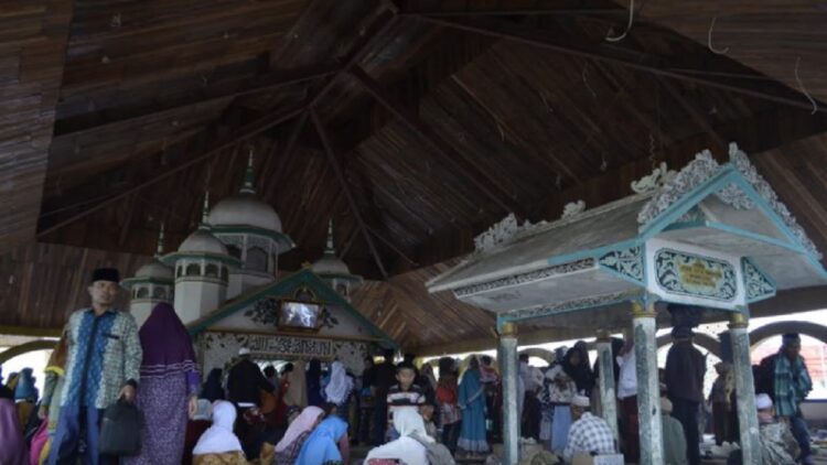 Tradisi basapa di Ulakan, Padang Pariaman.