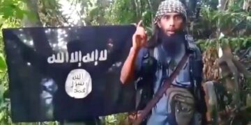 Pimpinan MIT Ali Kalora Tewas Ditembak, Mahfud: Dia Pernah Menyembelih Banyak Warga di Sulteng dengan Sadis 8 Pimpinan MIT Ali Kalora Tewas Ditembak, Mahfud: Dia Pernah Menyembelih Banyak Warga di Sulteng dengan Sadis