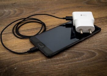 Hal Ini Bisa Dilakukan saat HP Anda Tak Bisa Dicas!