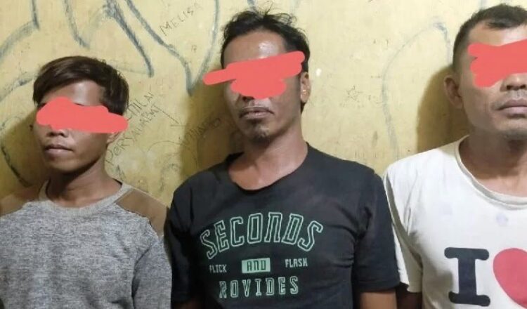 Polisi menahan tiga tersangka kasus dugaan pencurian peralatan kapal.