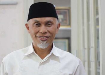Gubernur Sumbar Buat Kebijakan Lapor Subuh untuk Antisipasi ASN Telat 7 Sumatera Barat Ditetapkan Berstatus Siaga Darurat Bencana hingga Desember