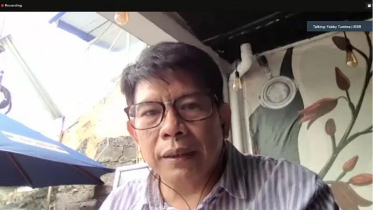 Dokumentasi. Tangkapan layar Direktur Eksekutif IESR Fabby Tumiwa. (ANTARA/Sugiharto Purnama)