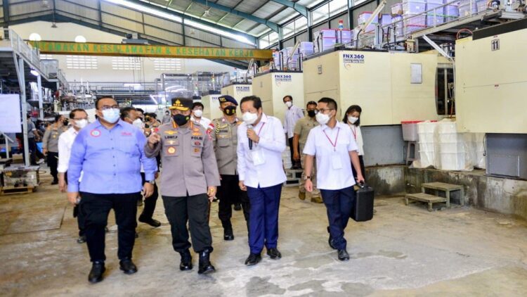 Kapolri cek aktifitas buruh.