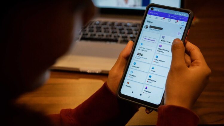 Kolaborasi Telkomsel dan Facebook.