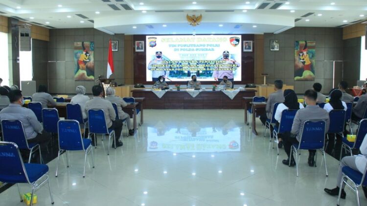 Tim Puslitbang Polri Gelar Penelitian Indeks Pembangunan Kesehatan Polri di Polda Sumbar 1 Tim Puslitbang Polri ke Polda Sumbar.
