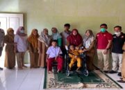 Andre Rosiade Kirimkan 5 Kursi Roda untuk SLB di Ranah Pesisir