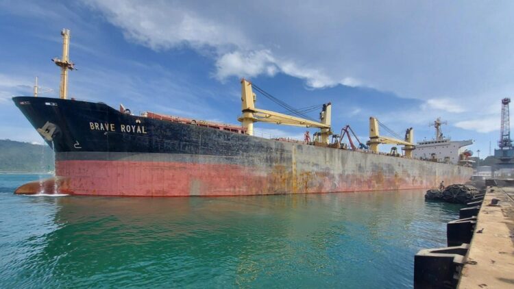 Ekspor Semen Padang.