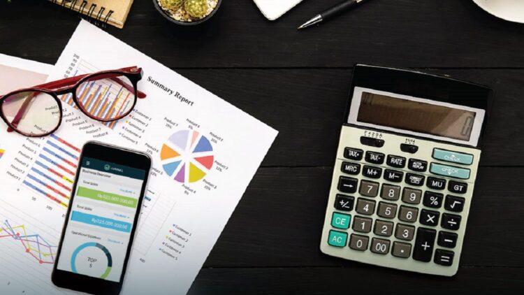 Pemerintah dan Pelaku Industri Diminta Fokus pada Edukasi Keuangan Digital 1 ilustrasi hitungan keuangan