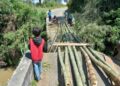 Jembatan Tua Ambruk di Agam, Sekitar 200 KK Terdampak