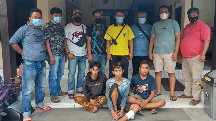 Komplotan pencuri mobil ditangkap Polsek Padang Timur.