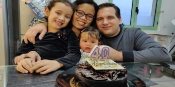 Inspiratif! Anak Tukang Jahit dari Gunung Talang Jadi Pejabat Perusahaan Listrik di Prancis