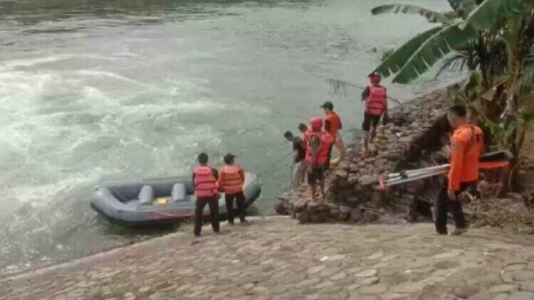 Pergi Menjaring Ikan, Guru Mengaji di Pessel Ini Dilaporkan Hilang 1 pencarian guru ngaji hilang di pessel