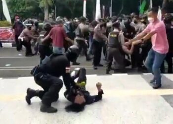 Mahasiswa yang Dibanting Polisi di Tangerang Boleh Pulang Usai Dirawat Dua Hari
