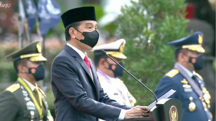 Tangkapan layar Presiden Jokowi berbicara saat Upacara Peringatan ke-76 Hari TNI di Istana Merdeka Jakarta, Selasa (5/10/2021). (ANTARA/Desca Lidya Natalia)