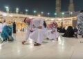 Arab Saudi Longgarkan Pembatasan, Salat Berjemaah di Masjidil Haram Digelar seperti Biasa