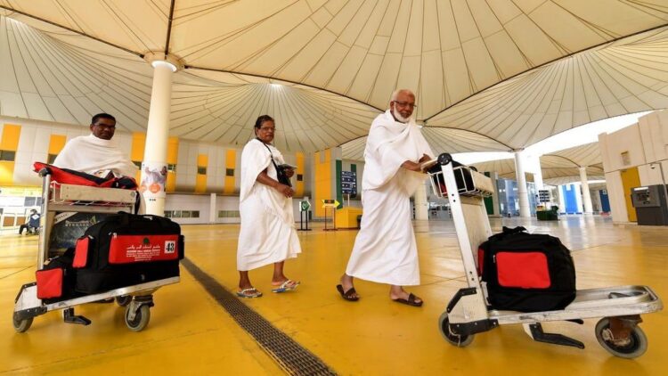 Hipertensi Jadi Penyakit Paling Banyak Dialami Jemaah Haji Indonesia 1 Ilustrasi jamaah haji tiba di Bandara King Abdul Aziz Jeddah. (net)