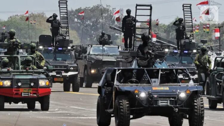 Siapa Calon Kuat Panglima TNI, Begini Prediksi Pengamat Militer! 1 Ilustrasi alutsista TNI. (net)
