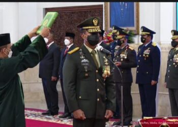 Sah! Jenderal Andika Resmi jadi Panglima TNI usai Dilantik Presiden 6 Sah! Jenderal Andika Resmi jadi Panglima TNI usai Dilantik Presiden