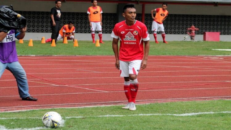 Ketika Sang Mantan Beri Kesempatan Semen Padang FC untuk Bertahan di Liga 2 2021 1 Dedi Hartono saat berseragam Semen Padang FC.