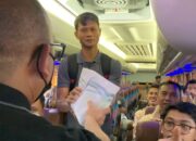 Semen Padang FC Menang, Andre Rosiade Langsung Serahkan Bonus Rp50 Juta kepada Pemain