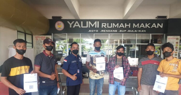 Polsek BIM Fasilitasi Warga yang Akan Melakukan Vaksinasi, Siap Beri Layanan Terbaik 1 IMG 20211115 WA0008 resize 49