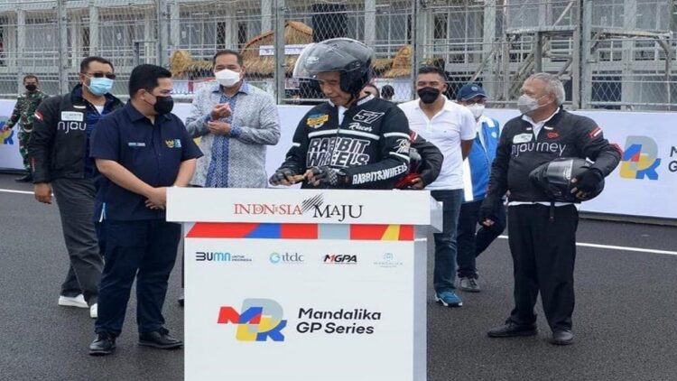 Resmikan Sirkuit Mandalika, Jokowi Sebut bakal Jadi Potensi Pertumbuhan Ekonomi Baru di NTB 1 Presiden Jokowi resmikan Sirkuit Mandalika. (net)