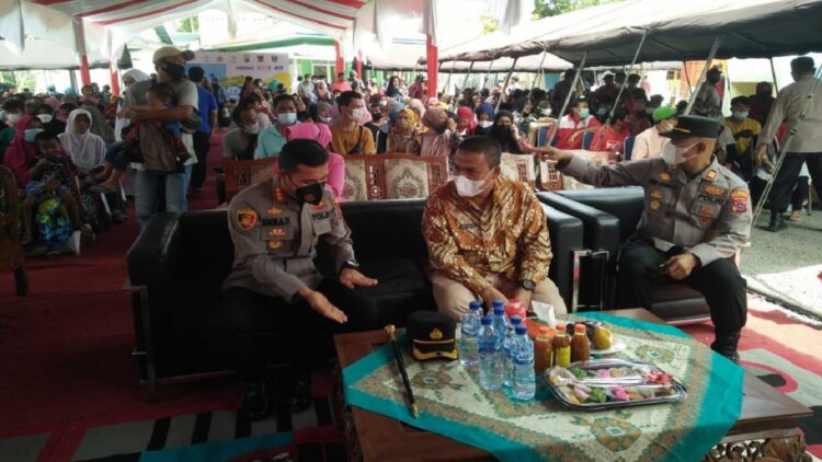 Kapolresta Padang hadiri vaksinasi di Polsek Koto Tangah.