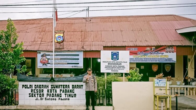 Polsek Padang Timur Siap Jemput Bola untuk Warga yang Ingin Divaksin 1 Kapolsek Padang Timur.