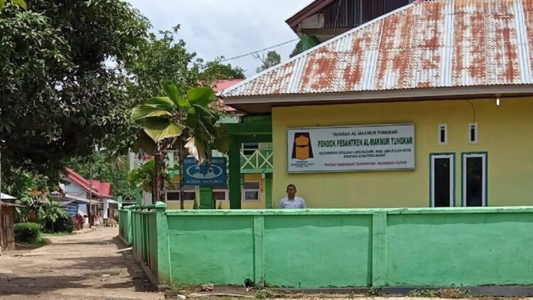 Percepatan Vaksinasi, Polda Sumbar Gandeng Pondok Pesantren Al-Makmur Tungkar 1 Ponpes Al Makmur Tungkal.