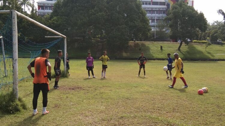 Keberadaan FKKSG Adalah Komitmen Semen Padang untuk Bangun Generasi Muda 1 Suasana latihan SSB Semen Padang.