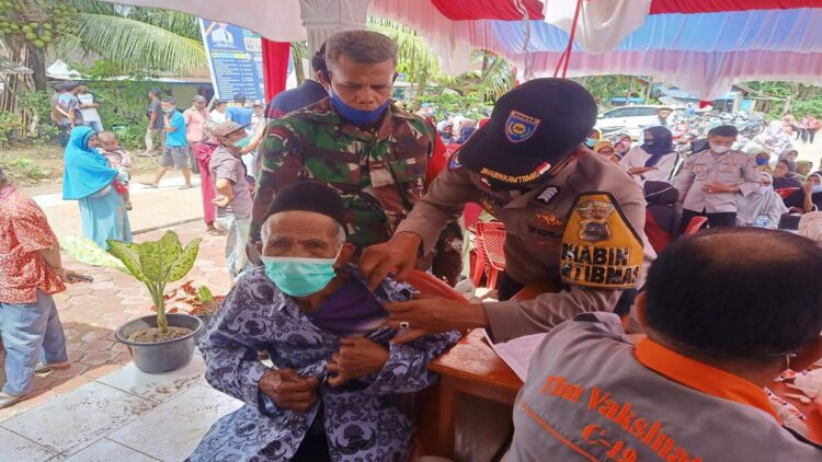 Gebyar Vaksinasi di Nagari Malai V Suku Timur, Targetkan 75 Persen Warga Divaksin sampai Akhir Tahun 1 Gebyar vaksinasi di Nagari Malai V Suku Timur, Kabupaten Padangpariaman. (IST)