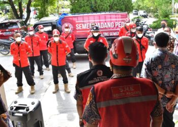 Kirim Bantuan ke Pasbar, Kepala Unit SHE Semen Padang: Ini Misi Kemanusiaan 20 Kirim Bantuan ke Pasbar, Kepala Unit SHE Semen Padang: Ini Misi Kemanusiaan