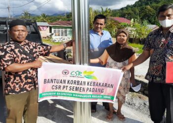Bantuan Tahap Kedua dari Semen Padang untuk Korban Kebakaran di Tarantang Diserahkan