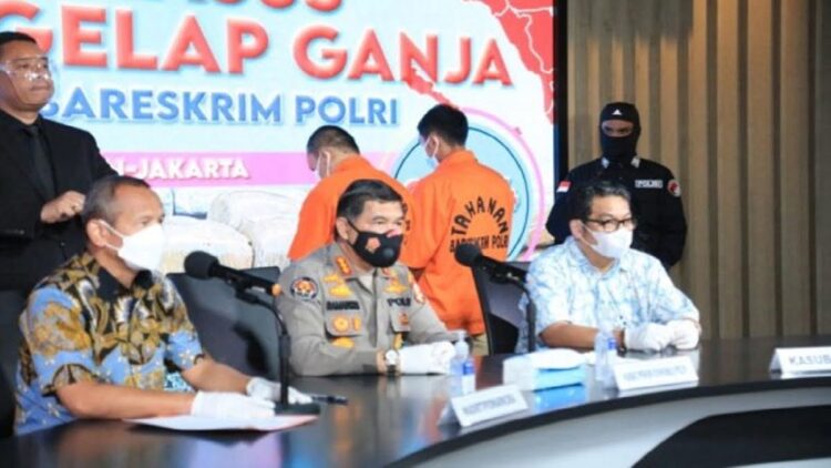 Gelar kasus ganja Aceh-Jakarta yang digelar Bareskrim Polri.