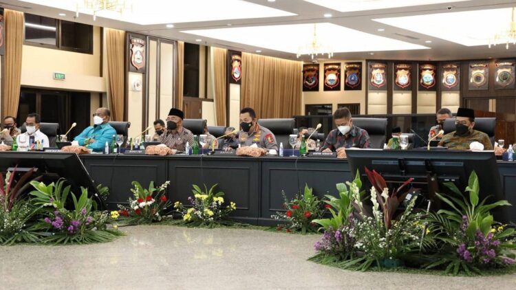Rapat lintas sektoral Kapolri jelang Nataru.