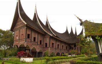 Rumah Gadang. (Foto: Dok. Istimewa)
