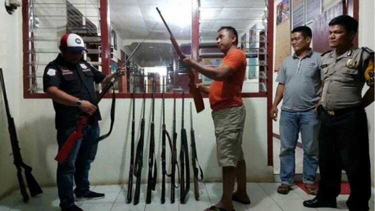 Ilustrasi Polres Dharmasraya mengamankan 12 senjata api rakitan jenis gobok. (ANTARA Sumbar/Ilka Jensen)