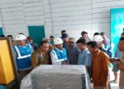 PLN Aliri Listrik Dua Desa di Siberut Utara Mentawai, RDB di Sumbar Capai 99,57 Persen