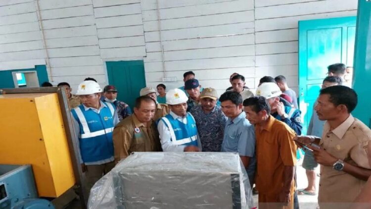 Acara penyalaan listrik desa diawali dengan peresmian Pembangkit Listrik Tenaga Diesel (PLTD), tepatnya di Desa Sotboyak dan Serilogui, Kecamatan Siberut Utara. (ANTARA/HO-PLN)