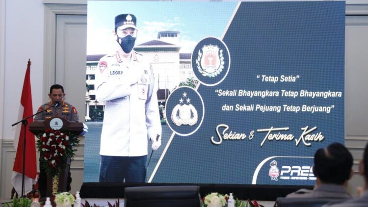 Buku 'Bhayangkara Sejati Mengabdi Tanpa Henti' Bisa Jadi Renungan untuk Polisi agar Lebih Baik 1 Sambutan Kapolri saat peluncuran buku.