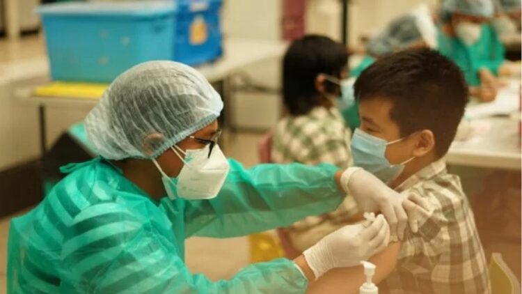Ilustrasi pelaksanaan vaksinasi pelajar. (ANTARA/HO)