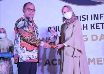 Semen Padang Kembali Raih Juara 1 Keterbukaan Informasi Publik