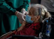 Upaya Akhiri Pandemi di Indonesia, Pemerintah Targetkan 70 Persen Vaksinasi Lengkap Akhir 2021