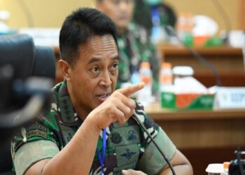 Gegara Main HP saat Rapat, Kasrem Merauke Kolonel Hamim Tohari Dimarahi Panglima TNI 5 Gegara Main HP saat Rapat, Kasrem Merauke Kolonel Hamim Tohari Dimarahi Panglima TNI