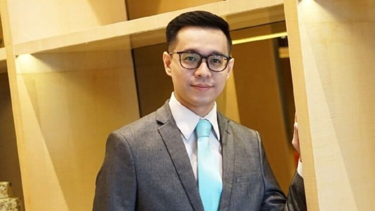 Rendahkan Timnas dan Doakan Kekalahan Indonesia, Ulah Presenter Ardes Goenawan bikin Publik Murka 1 Presenter Ardes Goenawan menuai kecaman dari warganet karena komentarnya soal Timnas Indonesia. (net)