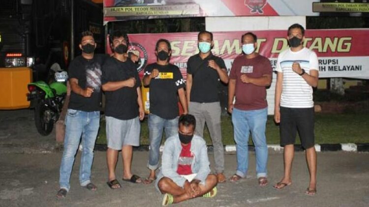 Kabur Dua Minggu, Pelaku Jambret Emas di Padang Diciduk 1 Pelaku jambret emas di Padang diciduk Tim Klewang Satreskrim Polresta Padang.